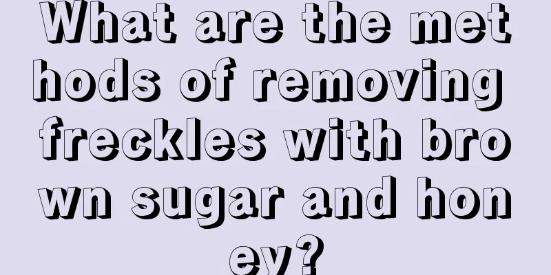 What are the methods of removing freckles with brown sugar and honey?